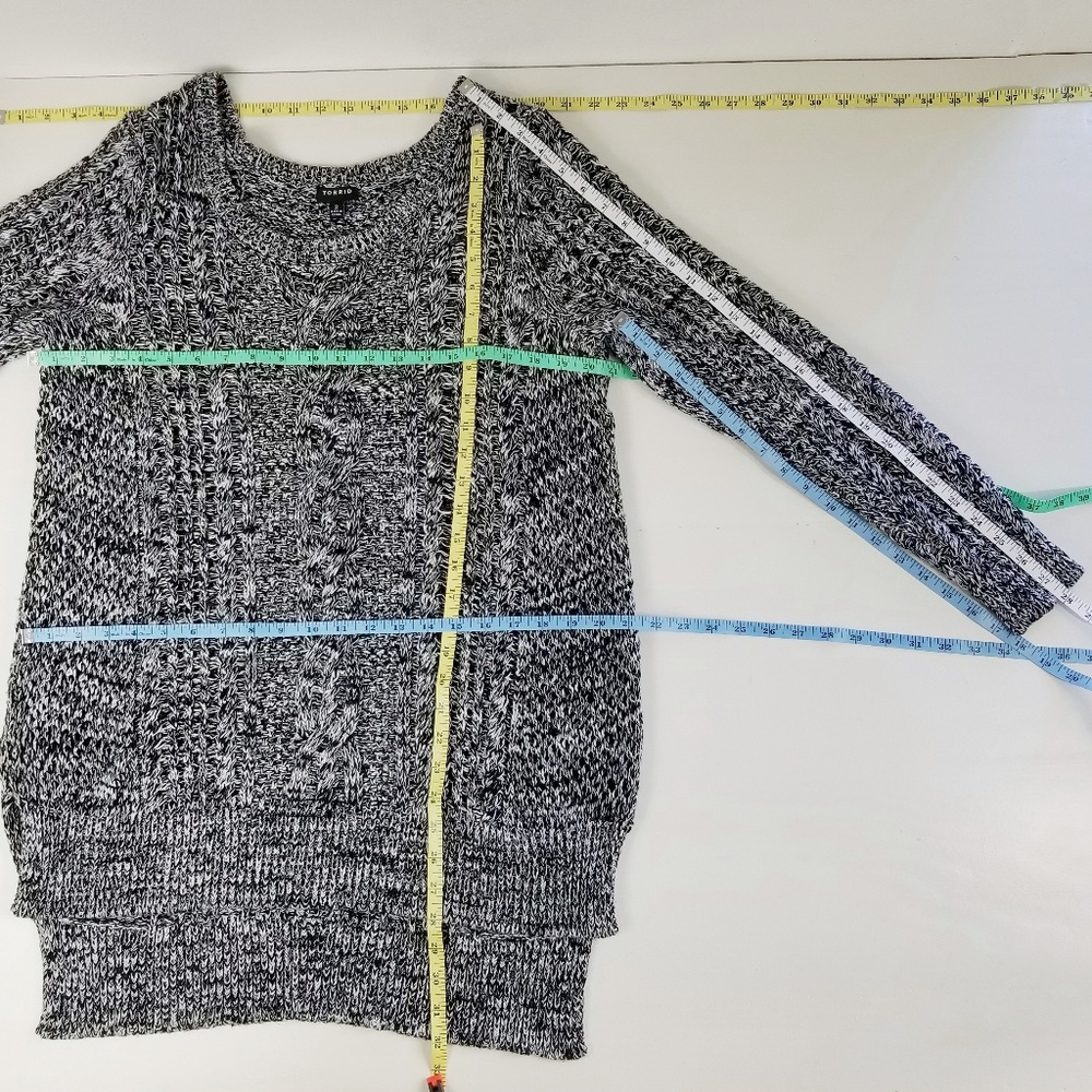 Torrid Heathered Loose Knit Sweater High Low Sze 2 - Picture 7 of 7